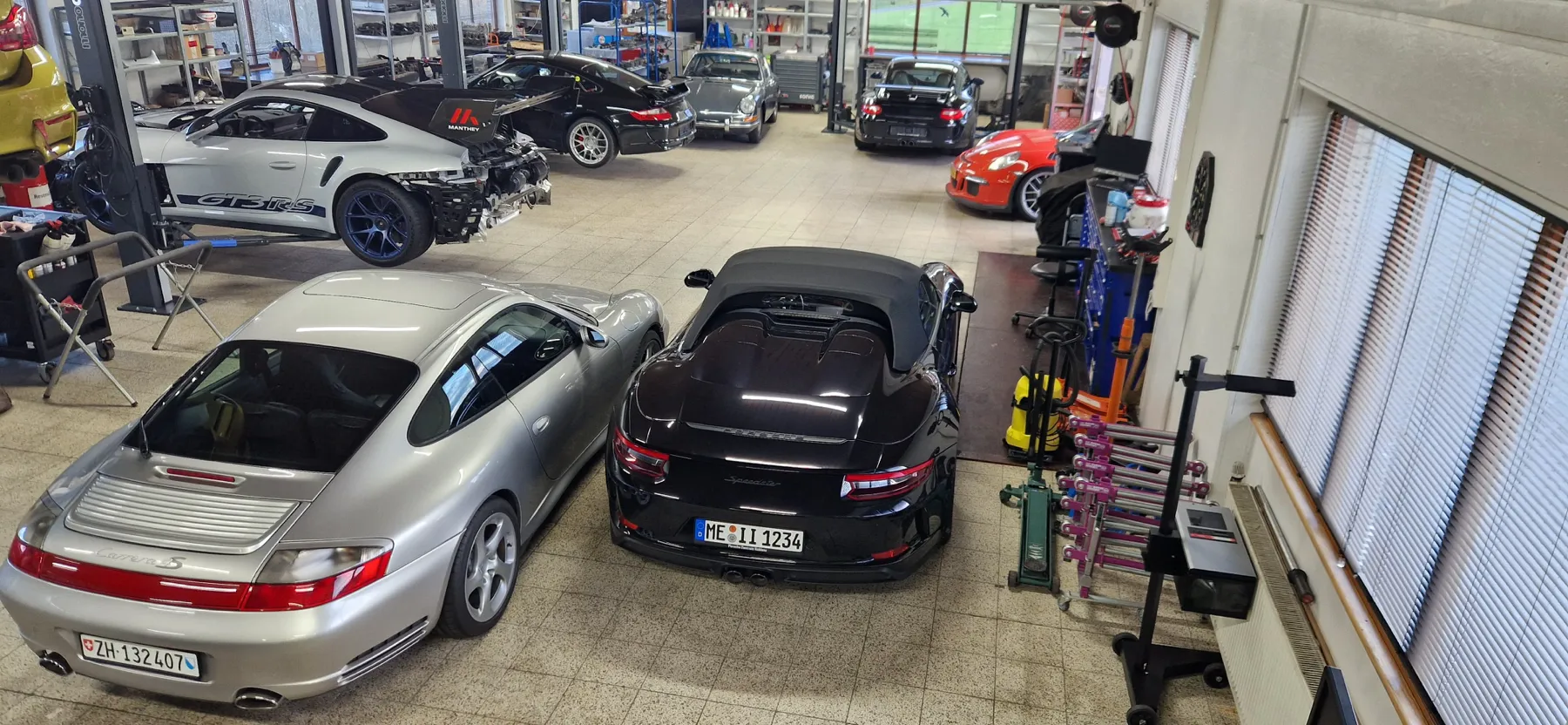 ENVER Porsche Werkstatt am Nürburgring